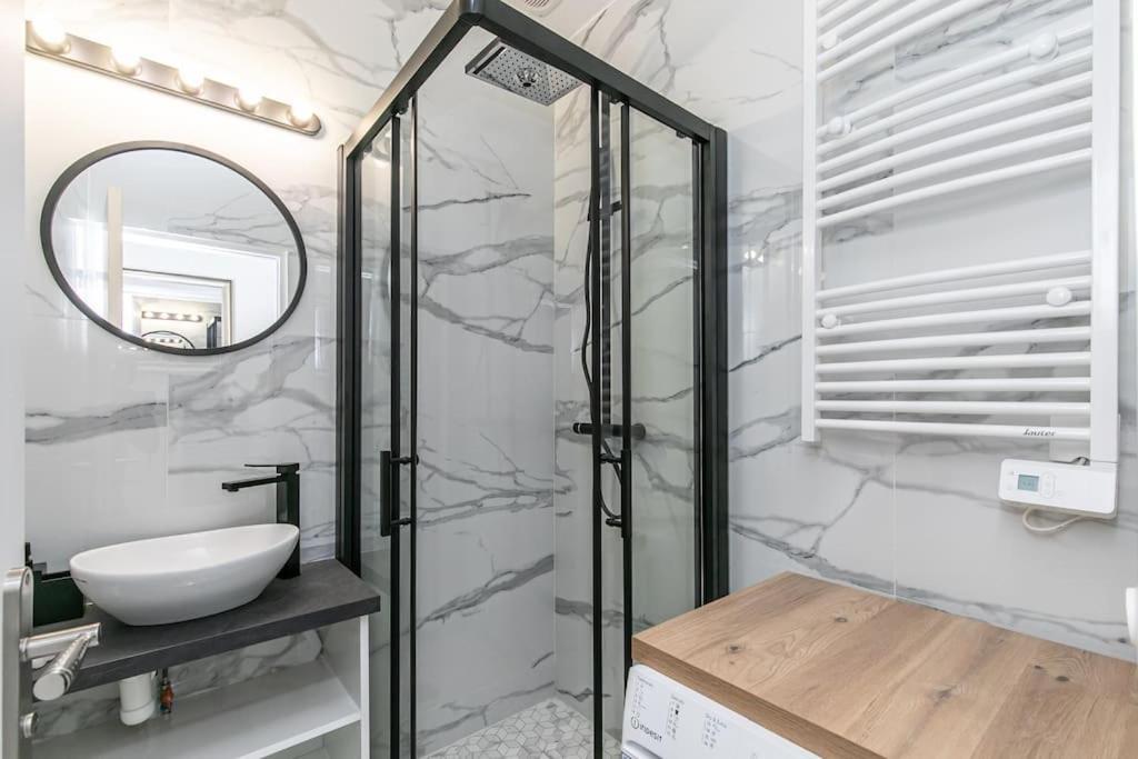 Mba Splendide Appart - Le Raincy - Banlieue Paris ヴィルモンブル エクステリア 写真